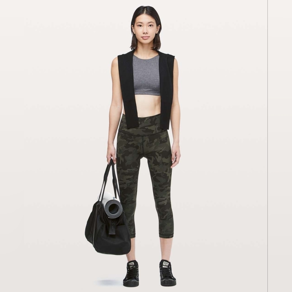 Lululemon Wunder Under Crop (High-Rise) *Full-On Luxtreme 21"Incognito Camo Mu